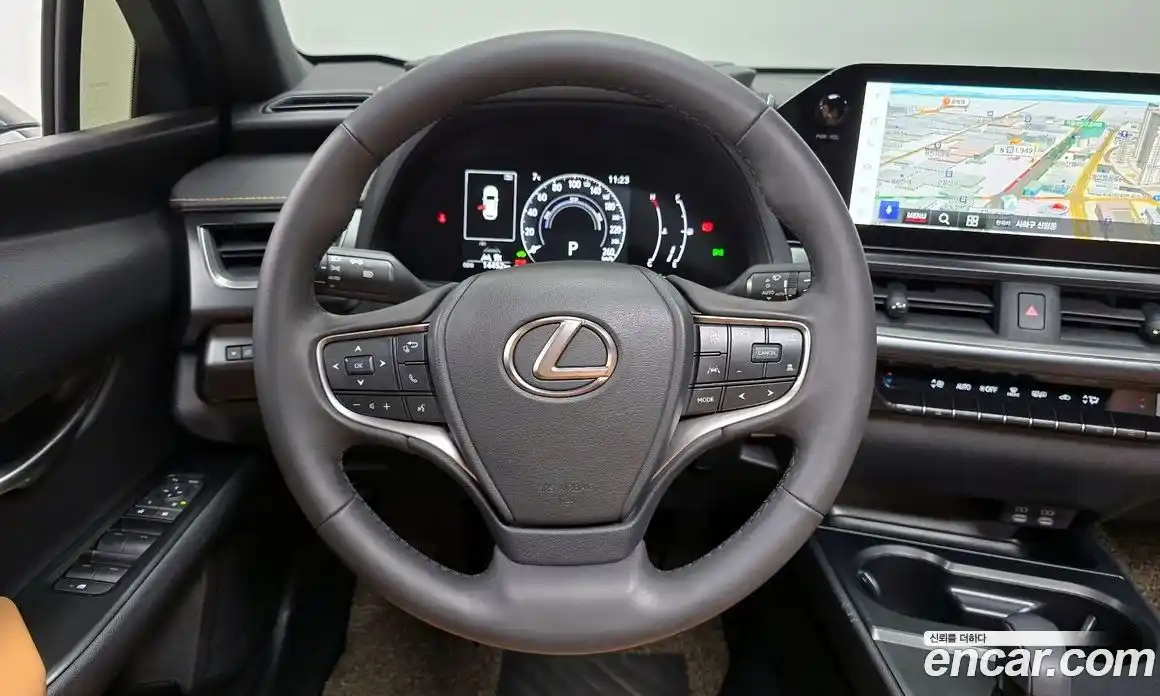 Lexus UX 2024 2.0 гидро в Москве № 499566, фото 13