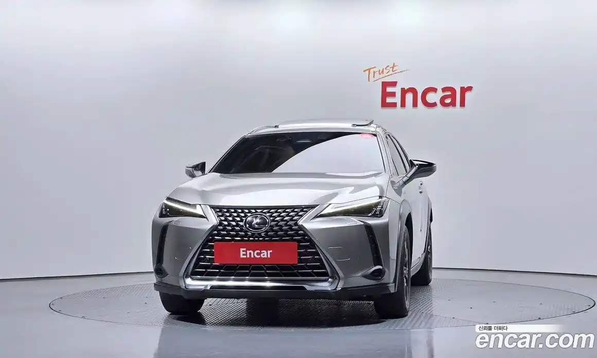 Lexus UX 2024 2.0 гидро в Москве № 499566, фото 3
