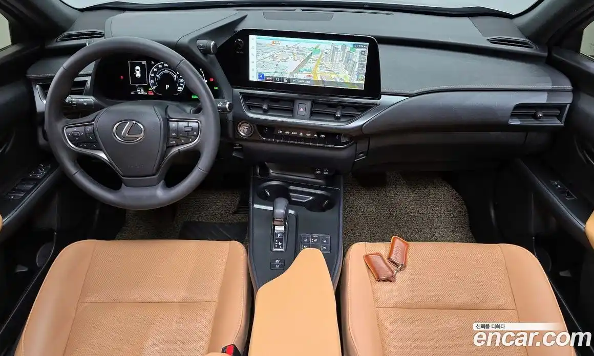 Lexus UX 2024 2.0 гидро в Москве № 499566, фото 7