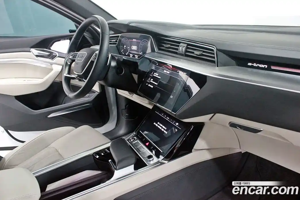 Audi e-tron 2023 0.2 гидро в Москве № 544751, фото 20