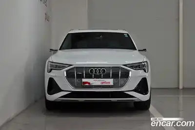 Audi e-tron 2023 0.2 гидро в Москве № 544751, миниатюра 3