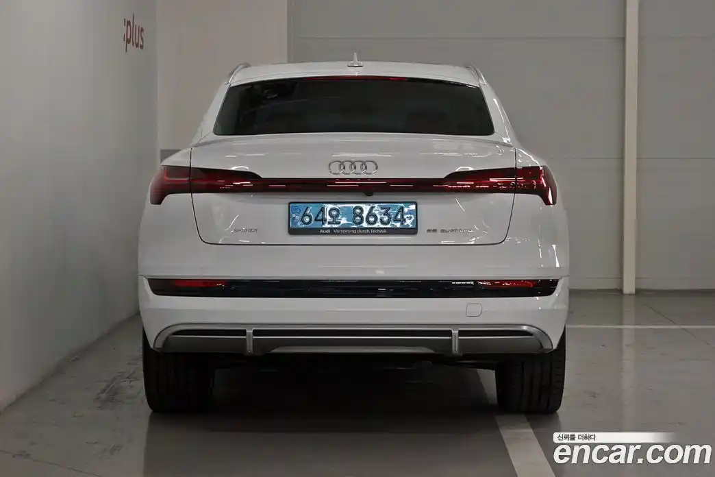 Audi e-tron 2023 0.2 гидро в Москве № 544751, фото 4
