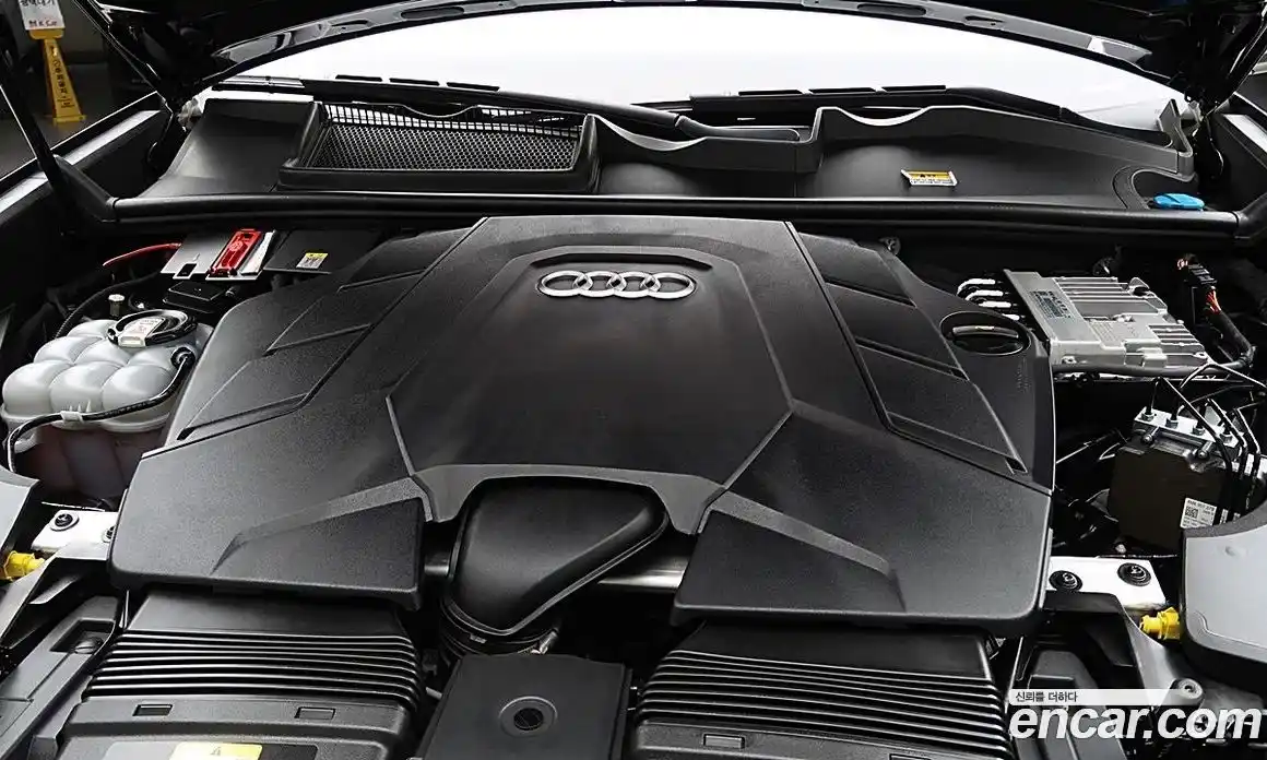 Audi Q8 2021 3.0 гидро в Москве № 544789, фото 6