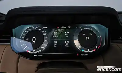 Land Rover Range-Rover 2023 3.0 гидро в Москве № 594630, миниатюра 8