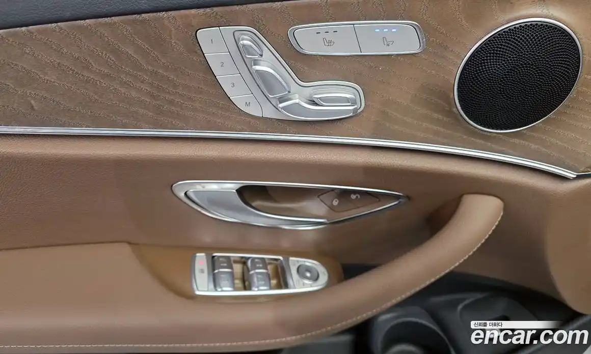 Mercedes-Benz E-Class 2021 2.0 гидро, фото 14