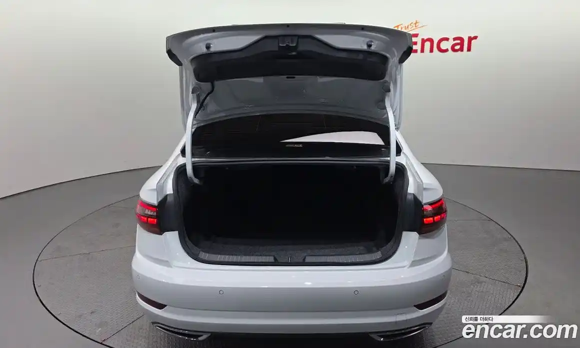 Volkswagen Jetta 2021 1.4 гидро в Москве № 725083, фото 20