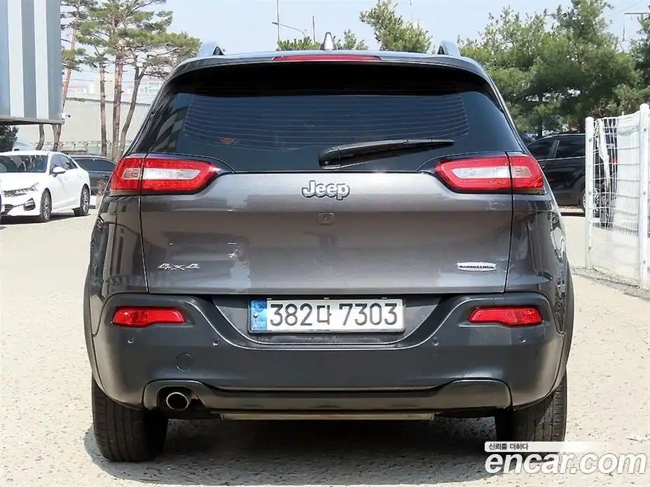 Jeep Cherokee 2016 2.4 гидро в Москве № 750185, фото 4