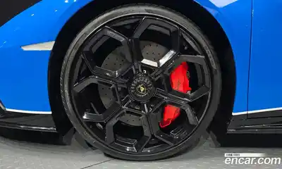 Lamborghini Huracan 2023 5.2 гидро в Москве № 759861, миниатюра 5