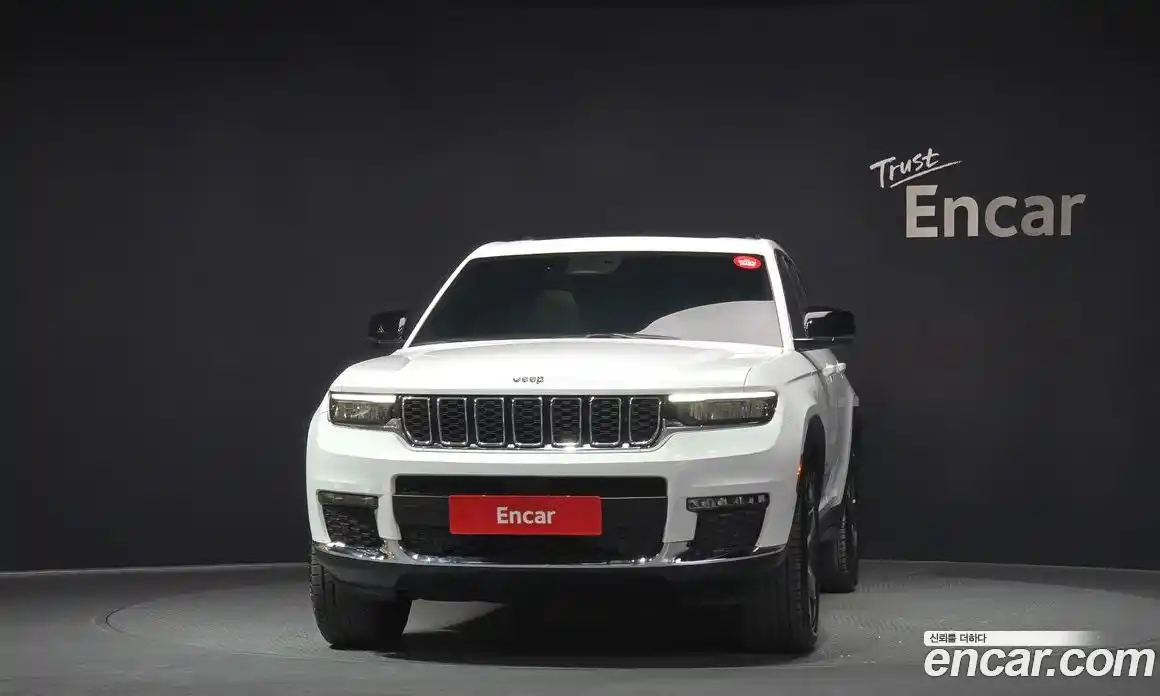 Jeep Cherokee 2023 3.6 гидро в Москве № 767335, фото 3