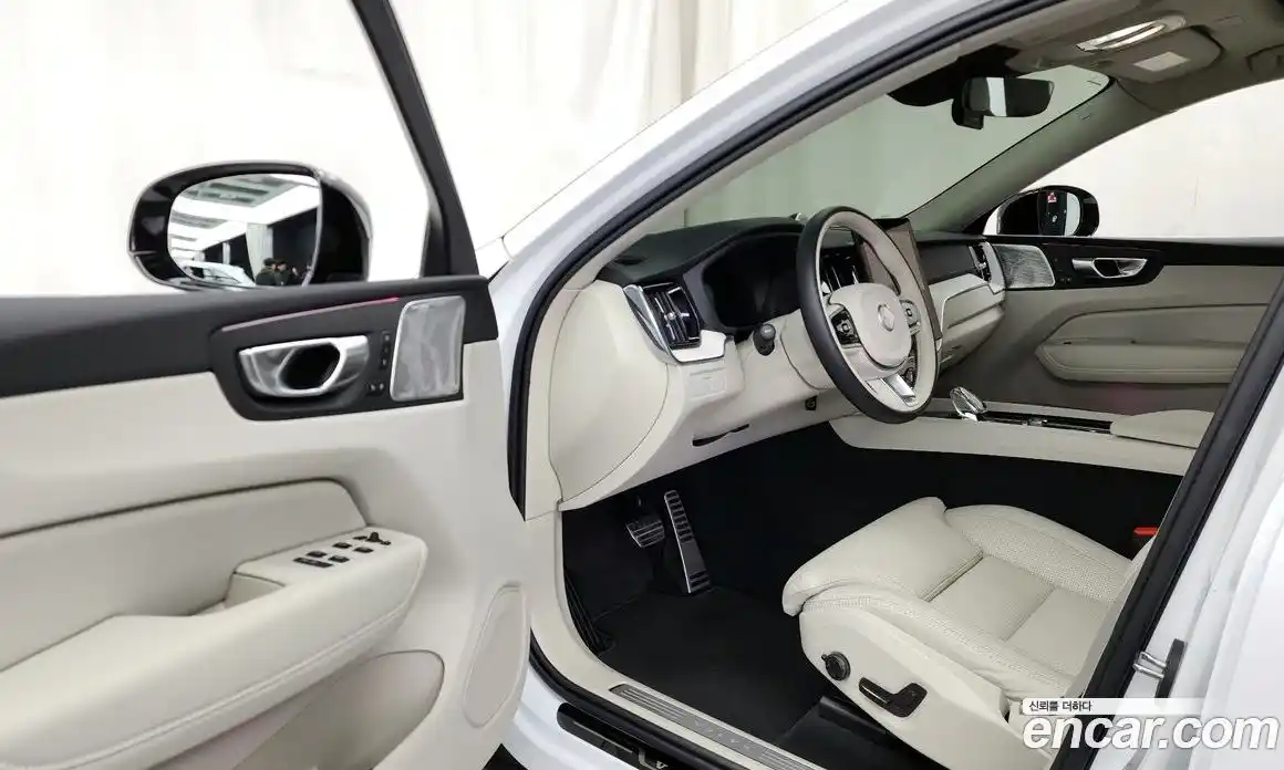Volvo XC60 2025 2.0 гидро в Москве № 860274, фото 10