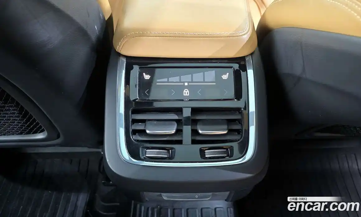 Volvo XC60 2019 2.0 гидро в Москве № 860353, фото 19