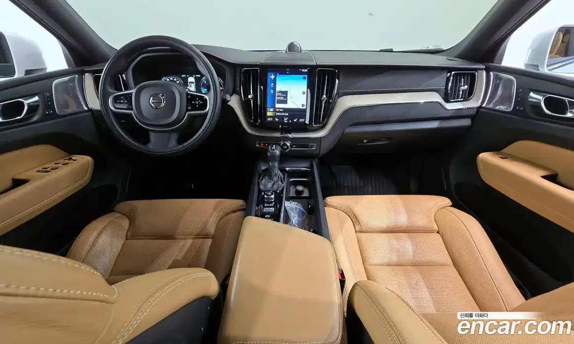 Volvo XC60 2019 2.0 гидро в Москве № 860353, фото 7