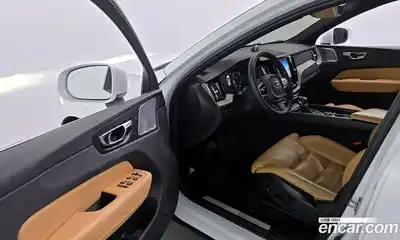 Volvo XC60 2019 2.0 гидро в Москве № 860353, миниатюра 10
