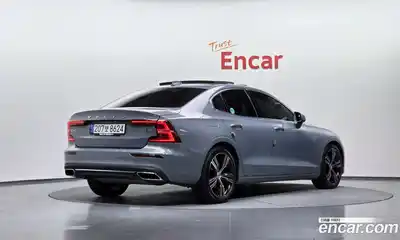 Volvo S60 2022 2.0 гидро в Москве № 894307, миниатюра 2