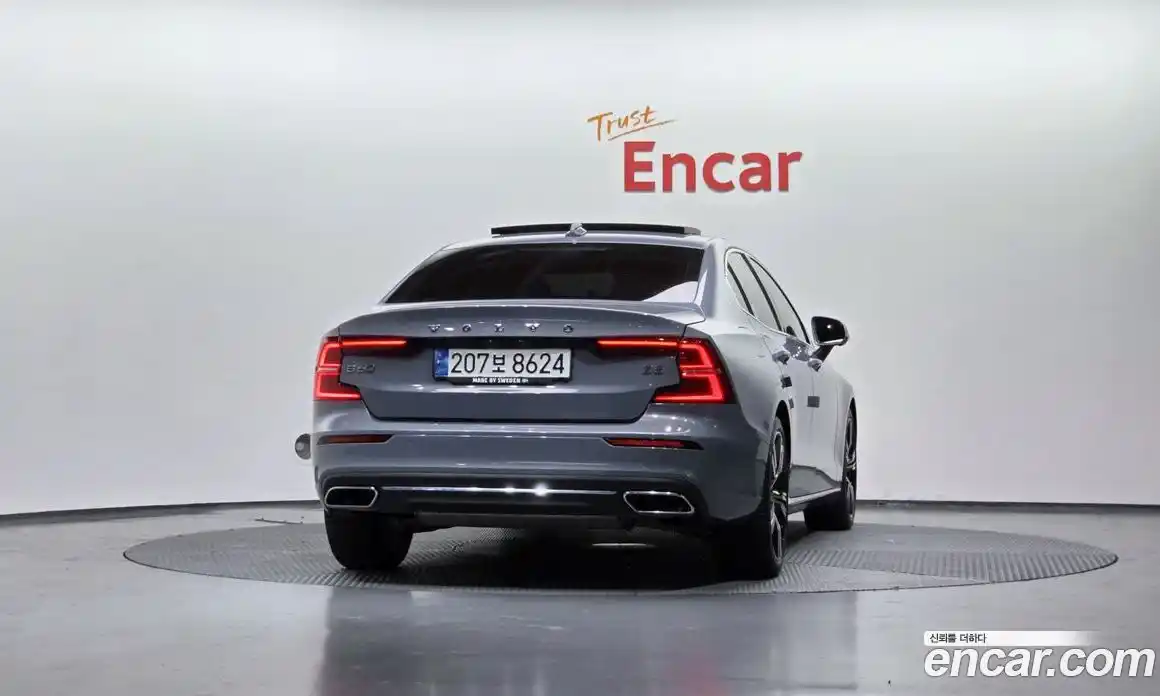 Volvo S60 2022 2.0 гидро в Москве № 894307, фото 4
