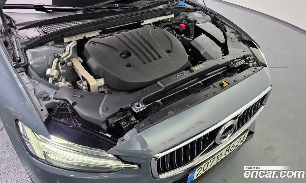 Volvo S60 2022 2.0 гидро в Москве № 894307, фото 6
