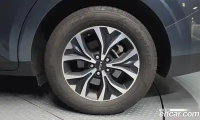 Kia Canival 2023 3.5 Автомат в Москве № 929207, миниатюра 5