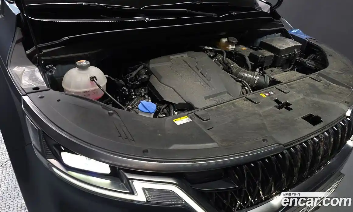 Kia Canival 2023 3.5 Автомат в Москве № 929207, фото 6