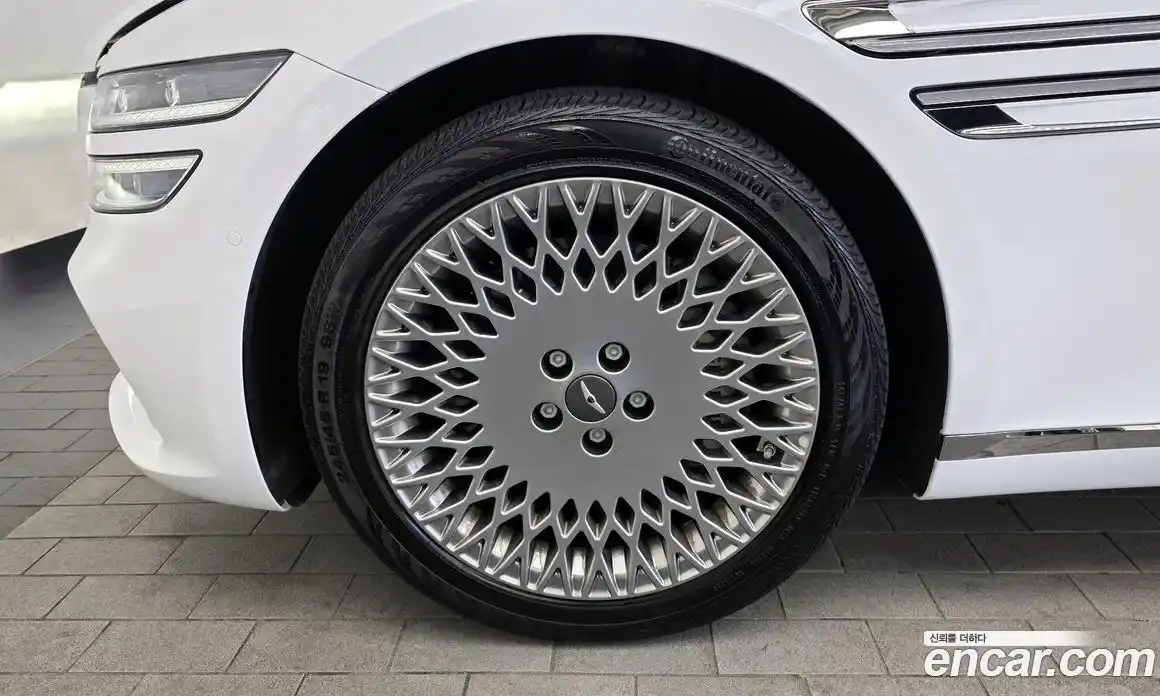 Genesis G80 2023 2.5 Классический в Москве № 930518, фото 5