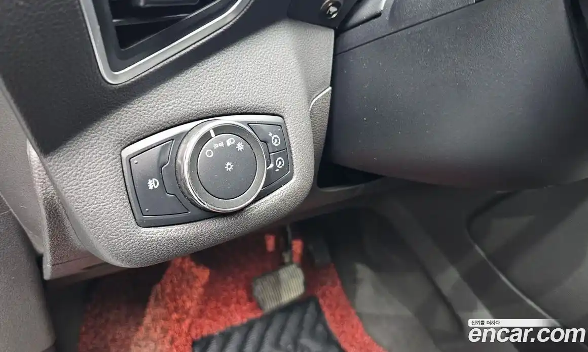 Ford Escape 2012 2.0 гидро в Москве № 976321, фото 15