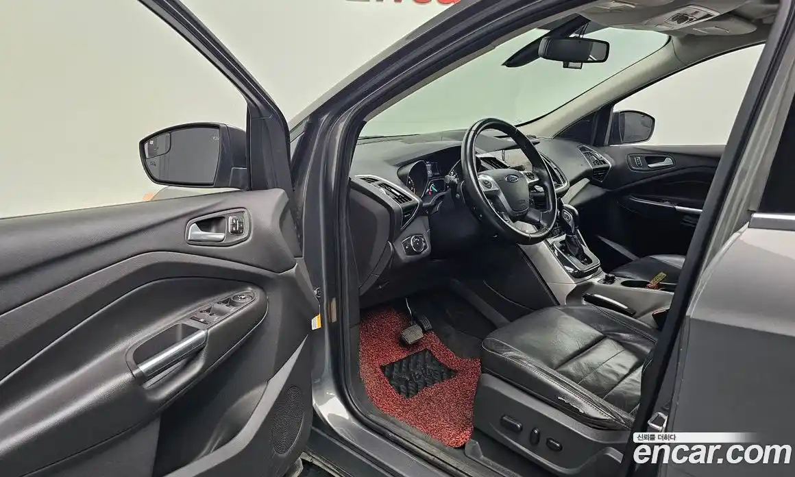 Ford Escape 2012 2.0 гидро в Москве № 976321, фото 10