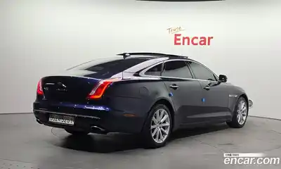Jaguar XJ 2016 3.0 гидро в Москве № 976513, миниатюра 2