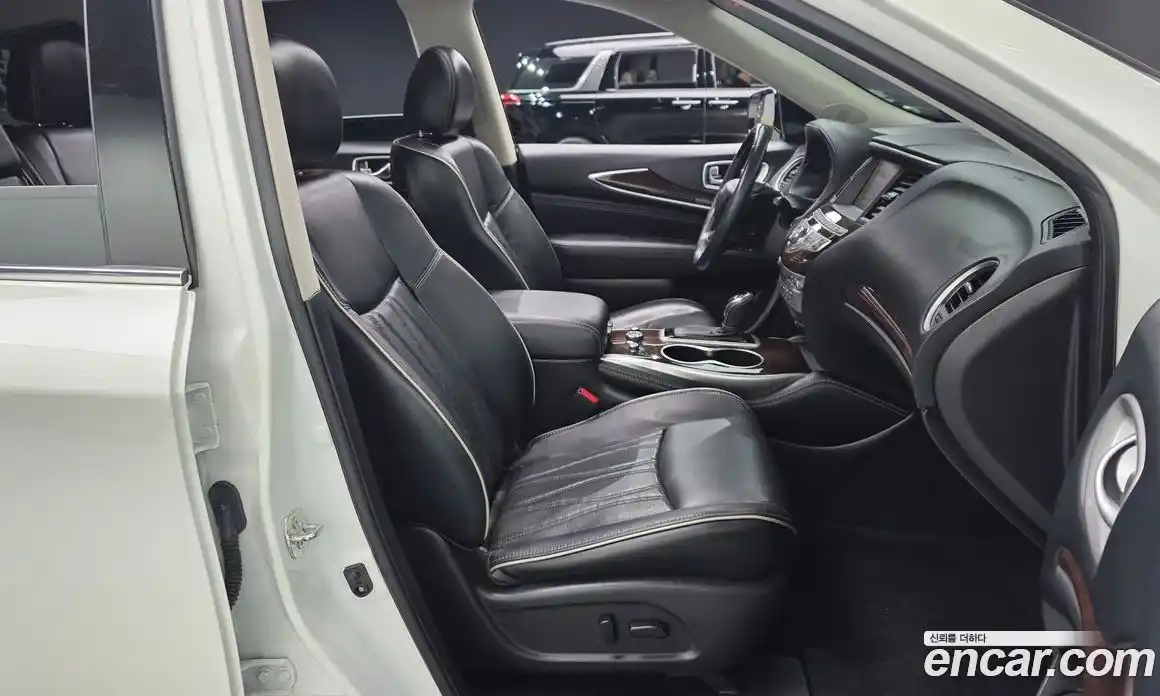 Infiniti QX60 2018 3.5 гидро в Москве № 976606, фото 10