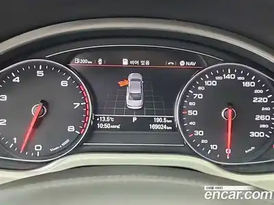Audi A8 2013 6.3 гидро в Москве № 1002245, миниатюра 6