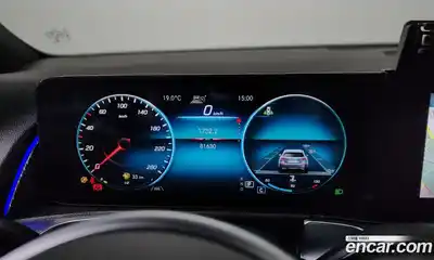 Mercedes-Benz GLB-Class 2021 2.0 гидро в Москве № 1006322, миниатюра 8