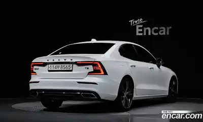 Volvo S60 2020 2.0 гидро в Москве № 1008682, миниатюра 2