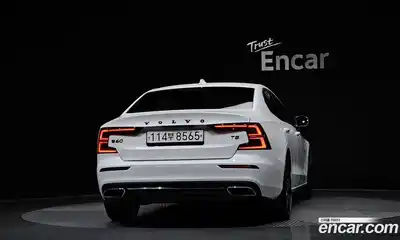 Volvo S60 2020 2.0 гидро в Москве № 1008682, миниатюра 4