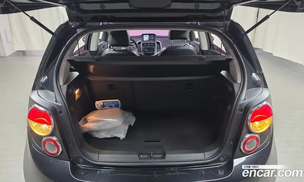 Chevrolet Aveo 2015 1.4 Автомат в Москве № 1011974, фото 20