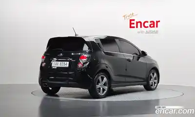 Chevrolet Aveo 2015 1.4 Автомат в Москве № 1011974, миниатюра 2