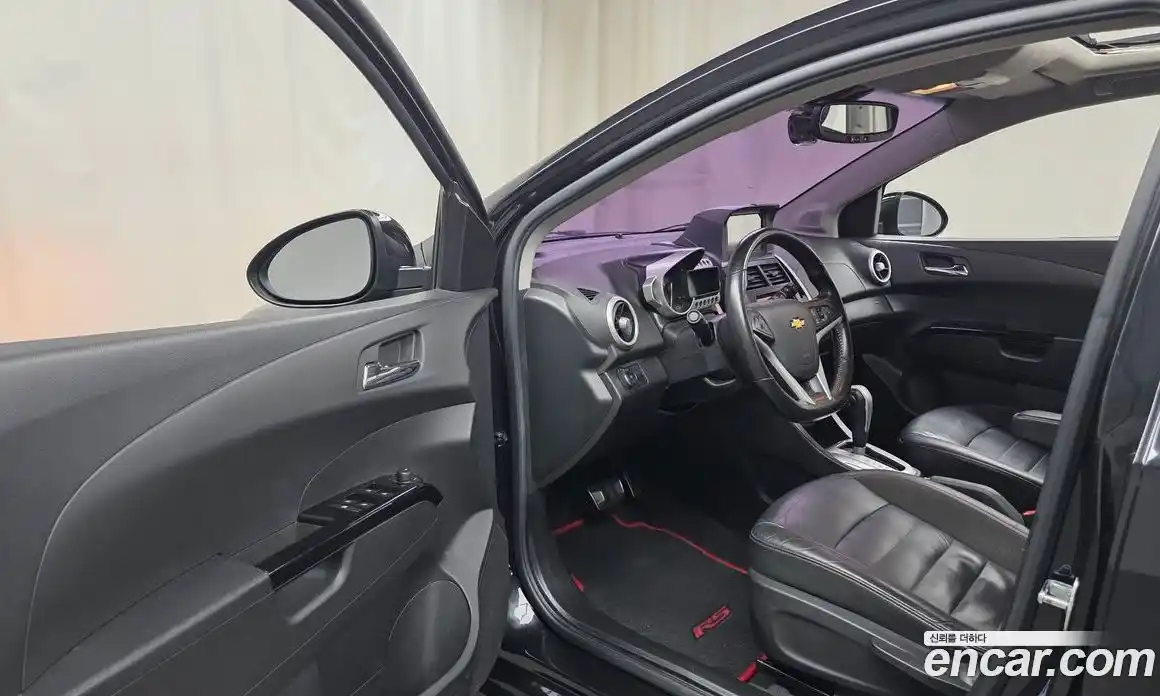 Chevrolet Aveo 2015 1.4 Автомат в Москве № 1011974, фото 10