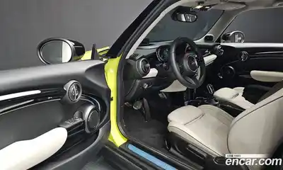 Mini Cooper 2023 2.0 гидро в Москве № 1013610, миниатюра 11