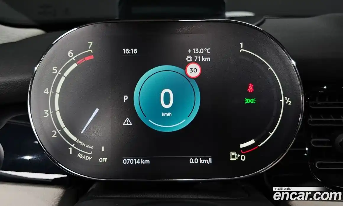 Mini Cooper 2023 2.0 гидро в Москве № 1013610, фото 8