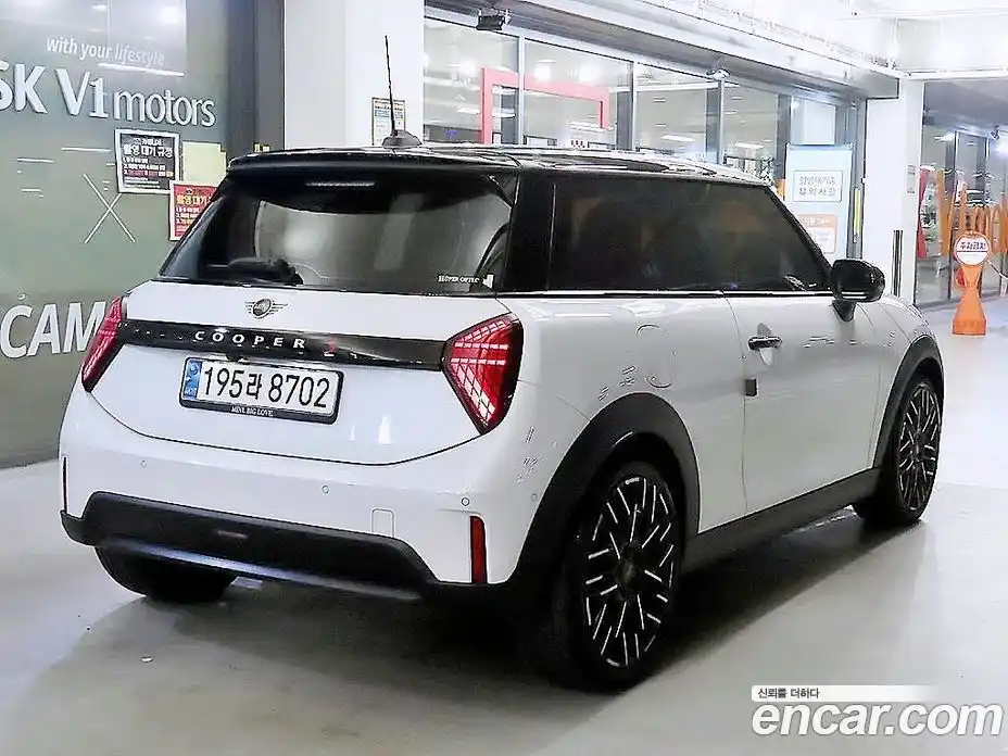 Mini Cooper 2024 2.0 гидро в Москве № 1014076, фото 4