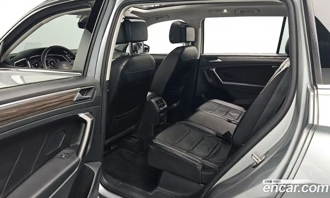 Volkswagen Tiguan 2022 2.0 гидро в Москве № 1014526, фото 12