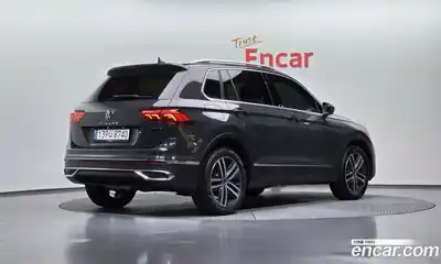 Volkswagen Tiguan 2021 2.0 гидро в Москве № 1014634, миниатюра 2