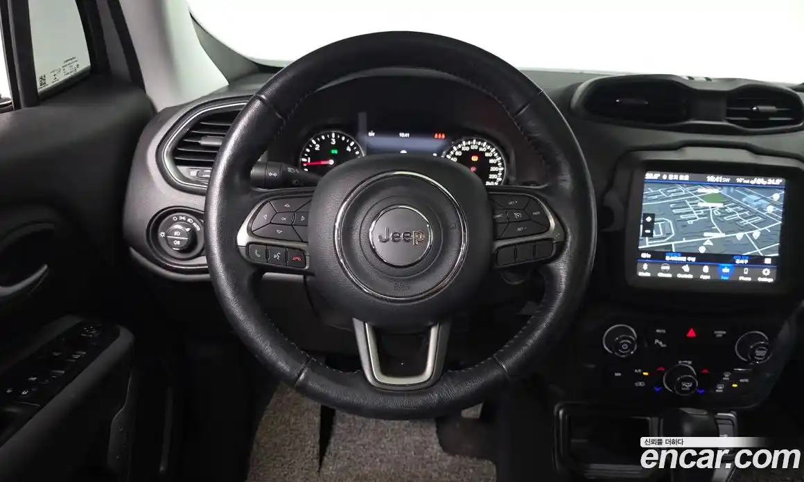 Jeep Renegade 2020 1.6 гидро в Москве № 1015001, фото 13