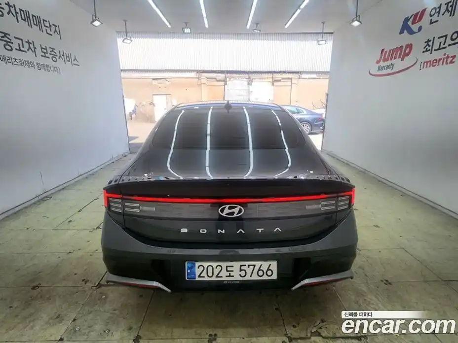 Hyundai Sonata 2023 1.6 Автомат в Москве № 1065090, фото 5