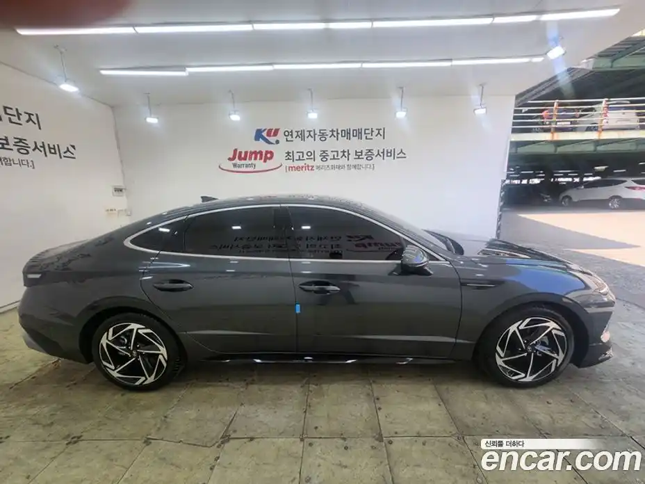 Hyundai Sonata 2023 1.6 Автомат в Москве № 1065090, фото 7
