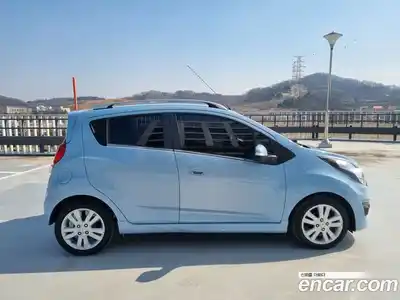 Chevrolet Spark 2014 1.0 Автомат в Москве № 1068385, миниатюра 2