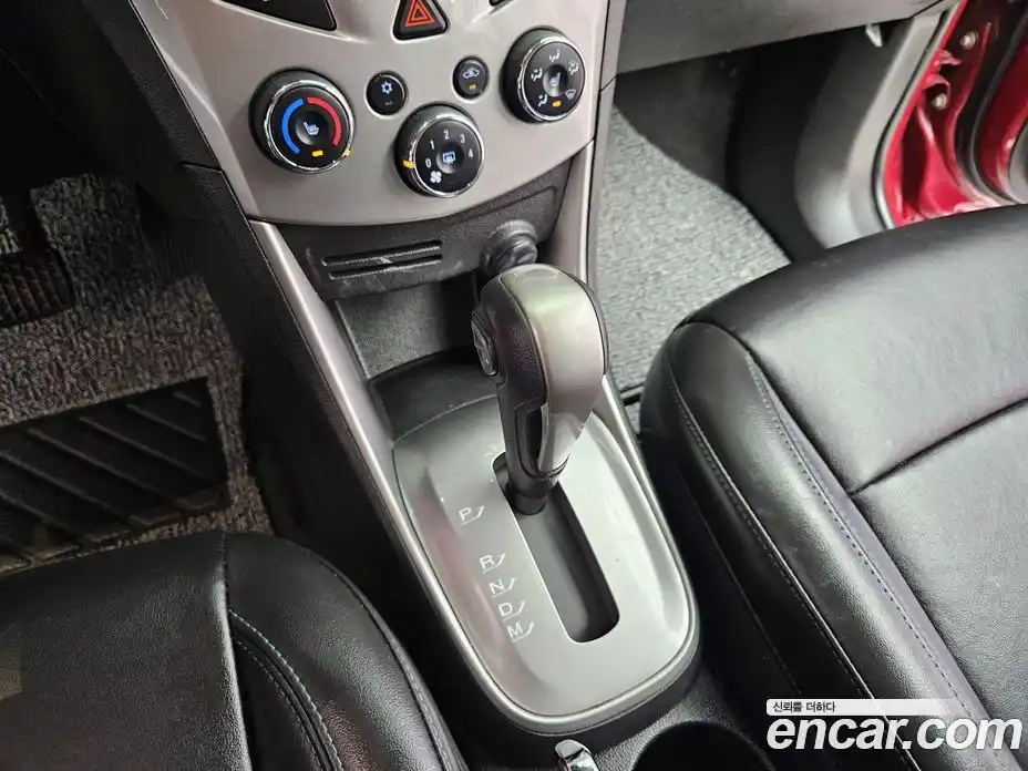 Chevrolet Trax 2014 1.4 Автомат в Москве № 1068458, фото 14