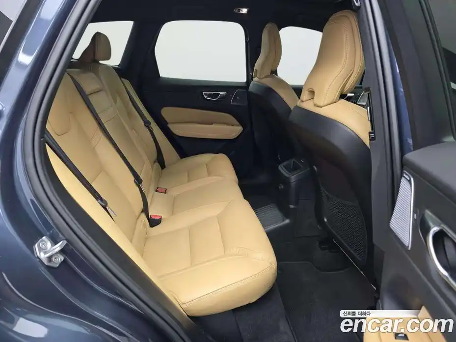 Volvo XC60 2021 2.0 гидро в Москве № 1070590, фото 11