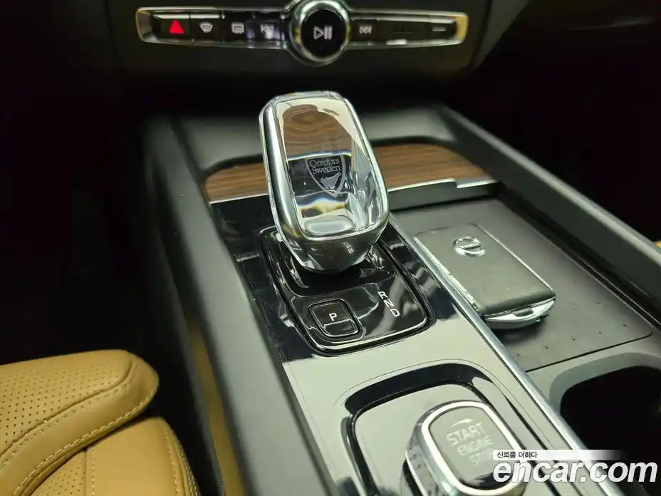Volvo XC60 2021 2.0 гидро в Москве № 1070590, фото 9