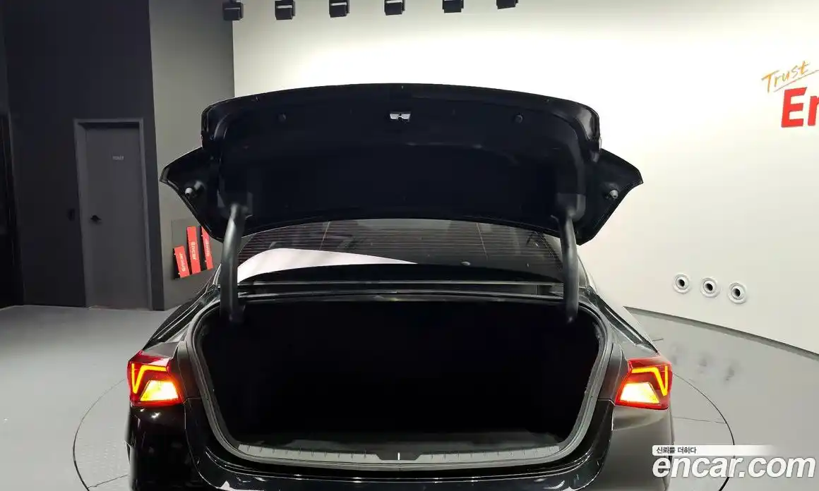 Kia K5 2023 2.0 Автомат в Москве № 1079284, фото 20