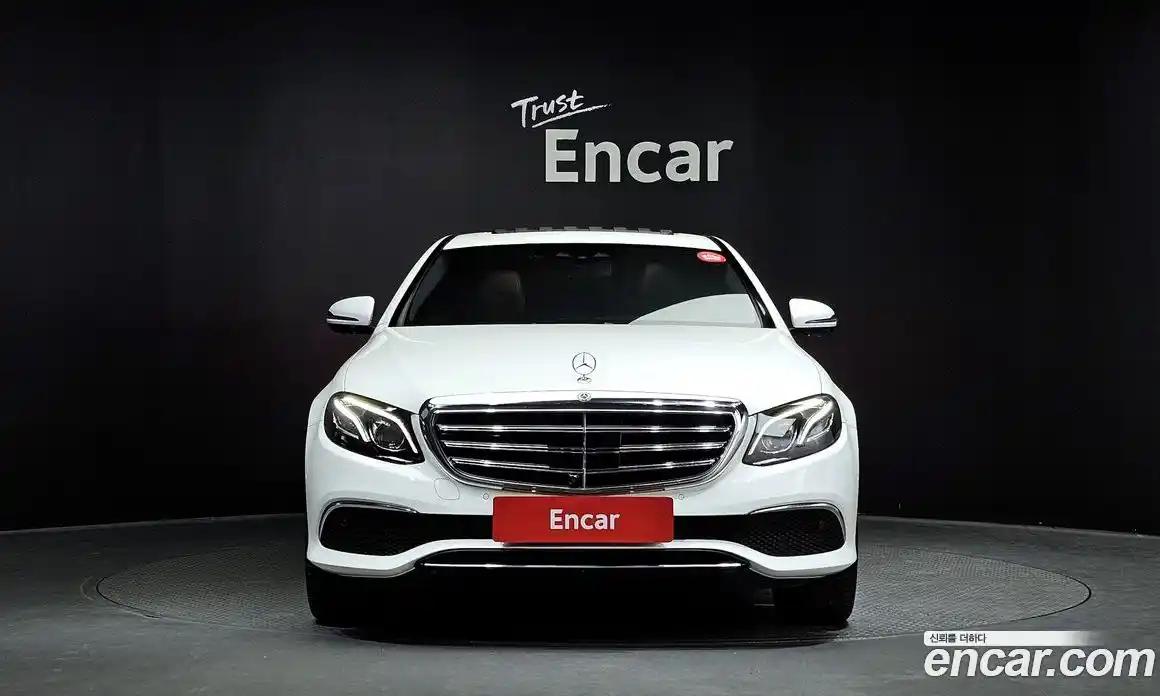 Mercedes-Benz E-Class 2020 2.0 гидро в Москве № 140375, фото 3