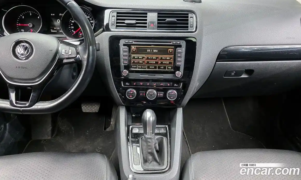 Volkswagen Jetta 2015 2.0 гидро в Москве № 153765, фото 14