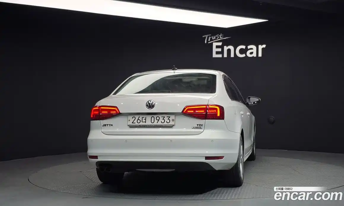Volkswagen Jetta 2015 2.0 гидро в Москве № 153765, фото 4